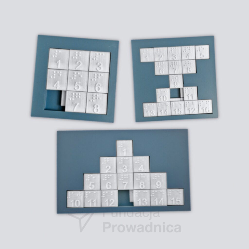 Trzy układanki logiczne podobne do naszej piętnastki: ósemka, piętnastka, ale w kształcie trójkąta, tradycyjna to kwadrat, oraz składająca się z szesnastu elementów układanka w kształcie klepsydry.